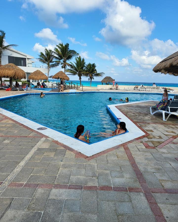Private Room. Brisas. Zona Hotelera. Cancún Exterior foto